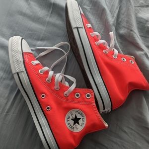 Pink Converse size 8 women's | new